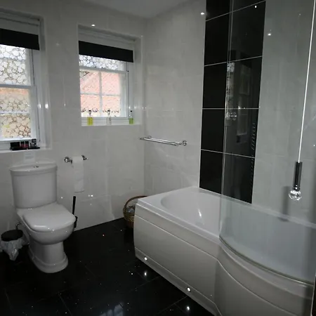 High Dalby House 3*