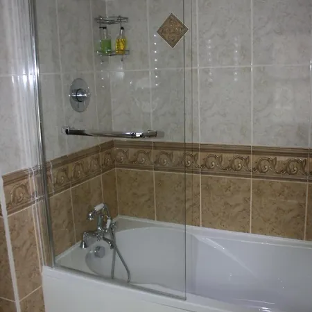 High Dalby House 3*