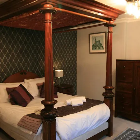 High Dalby House 酒店 3*